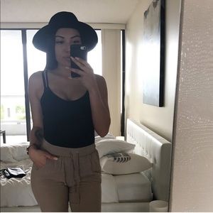 Meet your Posher, Niki